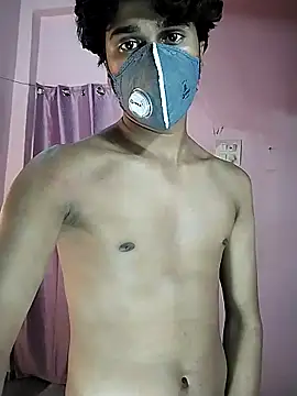 Ultimate cHappiE online show from December 4, 4:58 pm