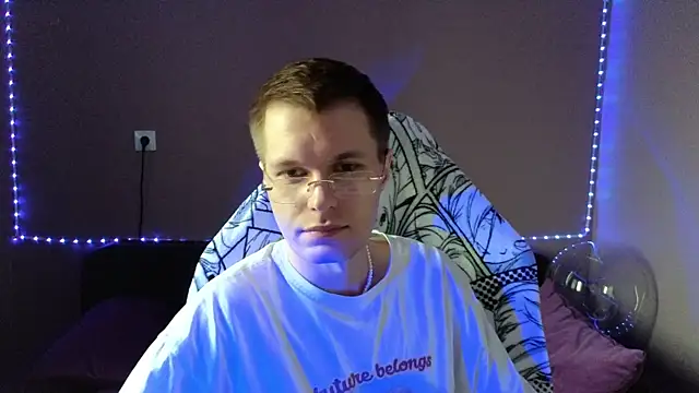 Leonnextdoor online show from January 8, 6:52 am