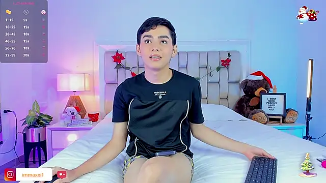 Maxi little online show from December 22, 7:55 pm