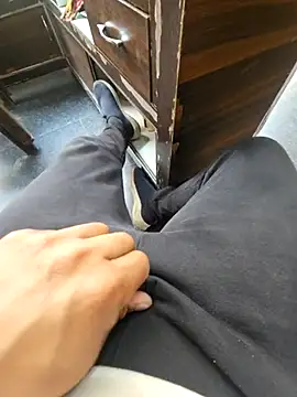 Snapshot of pyasevickybabu563 chatting on March 6, 4:41 am pyasevickybabu563 online show from March 6, 4:41 am