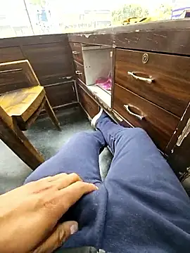 pyasevickybabu563 online show from December 19, 6:32 am