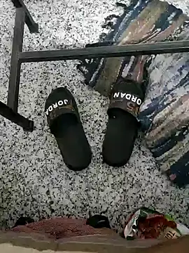 Snapshot of indian_lover3 chatting on January 8, 1:20 pm indian lover3 online show from January 8, 1:20 pm