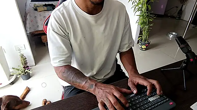 Adam Valenciia online show from February 18, 5:54 pm