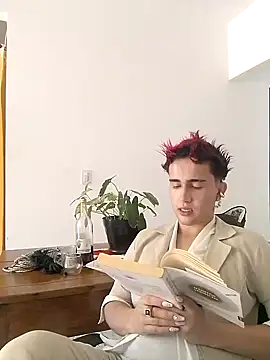 Lian Noath online show from January 11, 7:05 pm