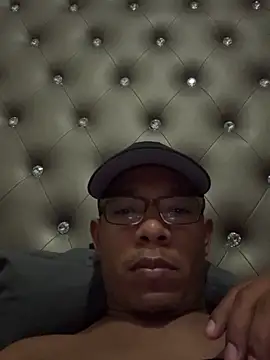 M12Dick23 online show from December 29, 3:33 am