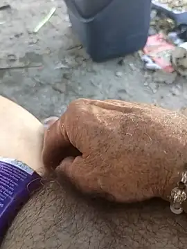 Snapshot of Cloudin_around chatting on September 27, 9:34 pm Cloudin around online show from September 27, 9:34 pm