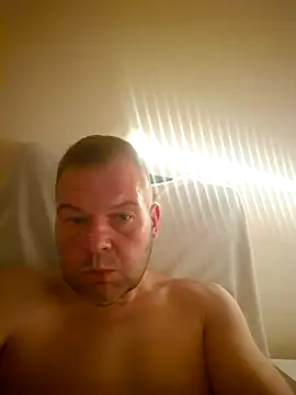 maxmario3 online show from June 11, 9:46 pm