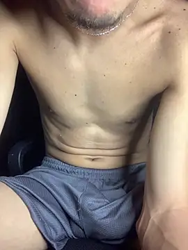 gabrielzinnnn085 online show from April 6, 10:10 pm