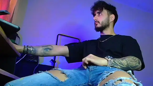 XanderCage99 online show from March 21, 8:19 am