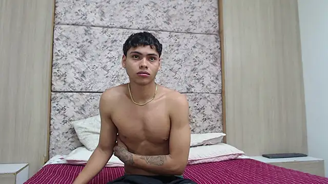 adam piarse01 online show from March 11, 2:29 am