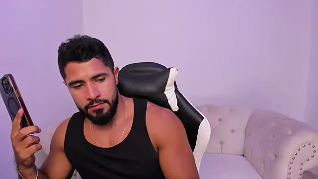 Santiago huntt online show from March 4, 8:49 pm