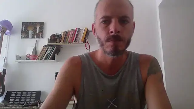 Snapshot of xtrppyx chatting on October 28, 11:23 am xtrppyx online show from October 28, 11:23 am