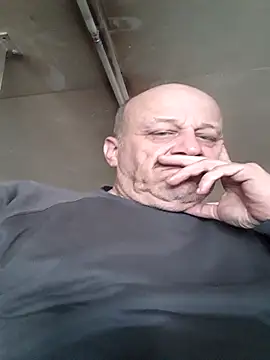 Schwach041967 online show from April 23, 3:25 pm