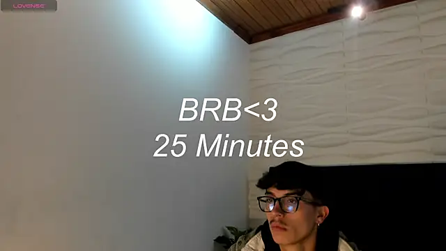 tim  fox online show from November 6, 11:57 am