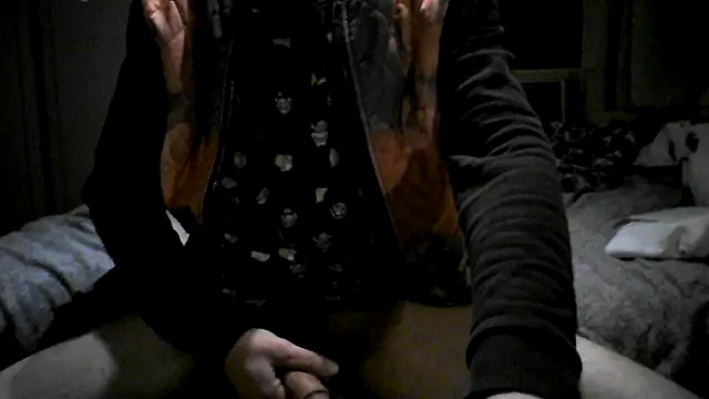 allnaked00 online show from January 9, 10:41 pm