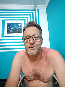 Snapshot of itsmeyes69 chatting on January 27, 8:17 pm itsmeyes69 online show from January 27, 8:17 pm