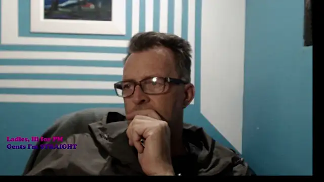 Snapshot of itsmeyes69 chatting on March 2, 7:52 pm itsmeyes69 online show from March 2, 7:52 pm