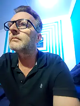 Snapshot of itsmeyes69 chatting on March 12, 8:20 pm itsmeyes69 online show from March 12, 8:20 pm