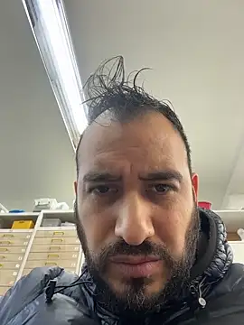 leonardohot1987 online show from February 4, 5:41 pm