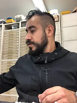 leonardohot1987 online show from February 4, 5:34 pm