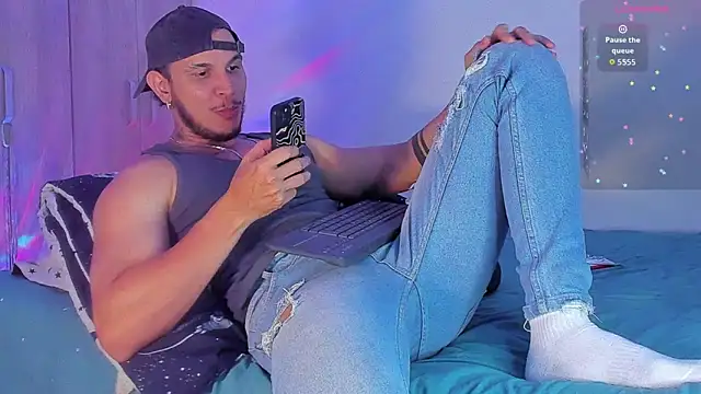 austinoficial online show from November 26, 3:53 am