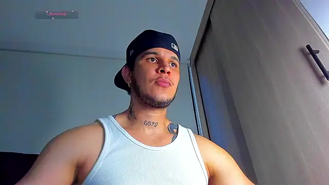 austinoficial online show from July 27, 11:23 pm