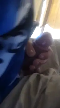 bwcbeat83 online show from September 14, 10:45 pm