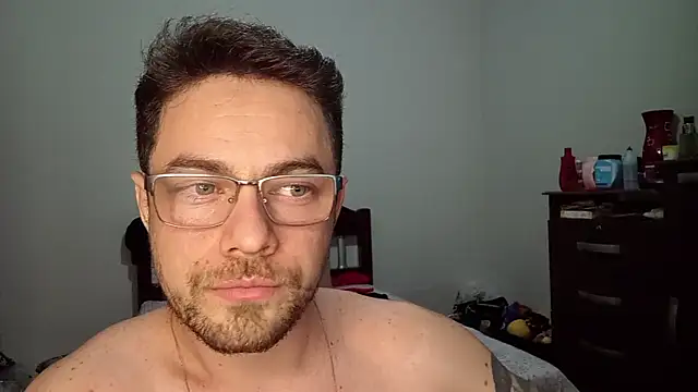 Dyllan   online show from June 18, 1:51 am