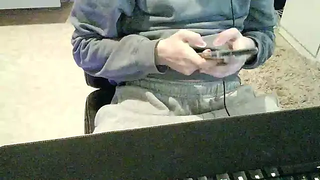 realhotBoy787 online show from January 15, 11:30 pm