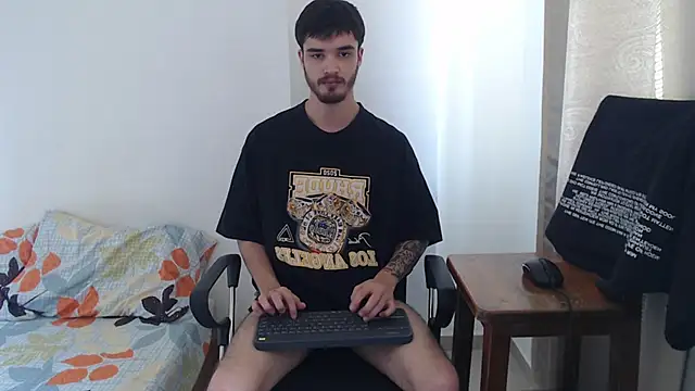 Aleex Miller online show from November 5, 5:37 pm