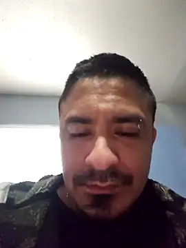 Snapshot of Burrrucecold00 chatting on February 13, 9:50 pm Burrrucecold00 online show from February 13, 9:50 pm