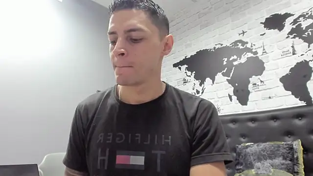 Frank Millers online show from December 2, 7:06 pm