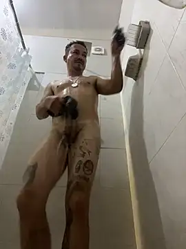 paullliliu online show from January 8, 1:05 pm