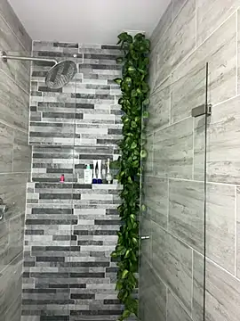 Snapshot of ttylloserxxx chatting on January 24, 6:56 pm ttylloserxxx online show from January 24, 6:56 pm