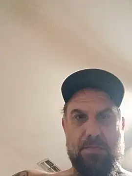 mrcox420 online show from August 3, 4:00 am