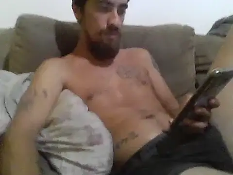 thallespessoa online show from February 17, 10:47 pm