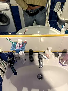 Milleseghe99 online show from November 29, 1:51 am