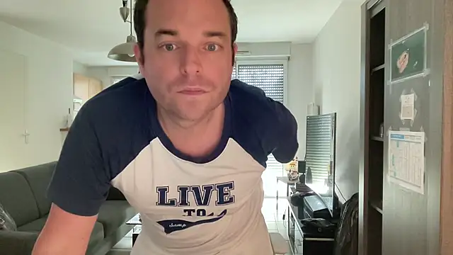 Funnyjul31 online show from February 17, 3:11 pm