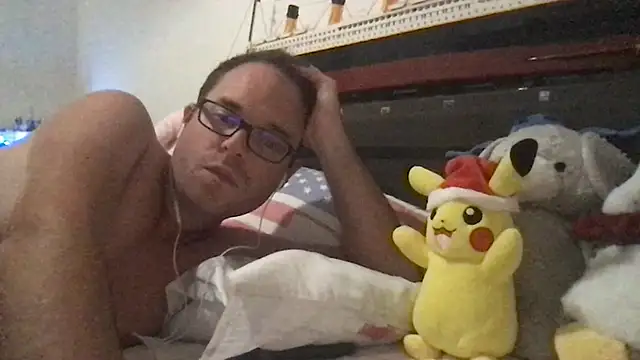 Funnyjul31 online show from November 15, 6:54 pm