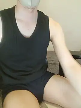 yuukee11111 online show from June 20, 5:29 pm