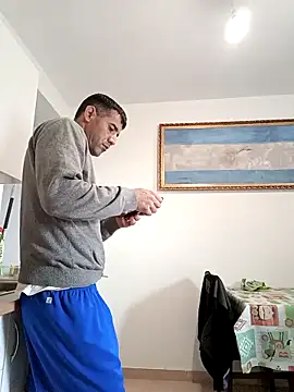 juanignacioargentino online show from February 8, 2:27 pm