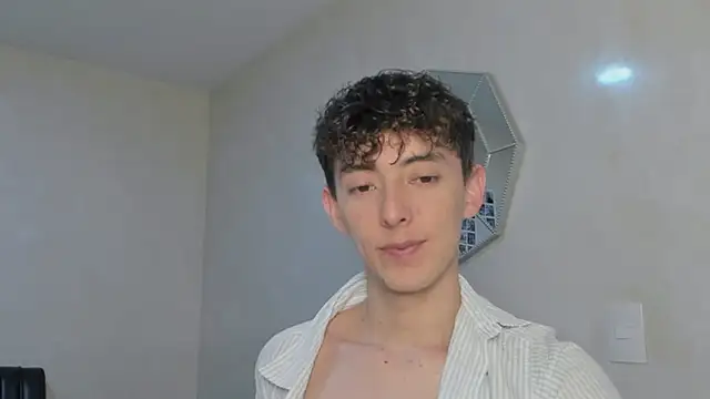 miketwink online show from November 19, 11:04 pm