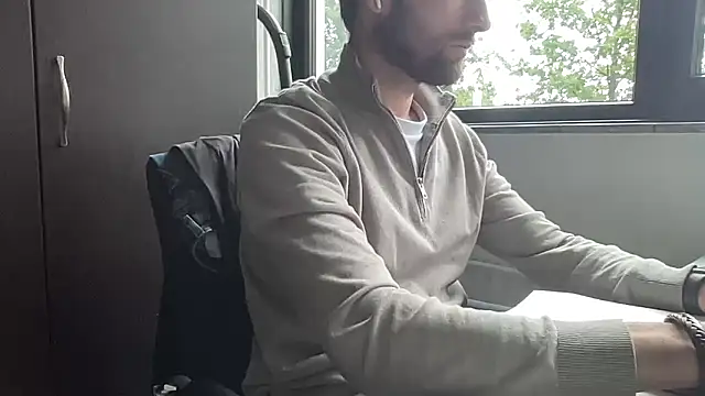 bullyboyy online show from October 3, 10:09 am