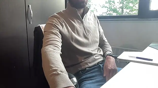 bullyboyy online show from September 22, 7:19 am