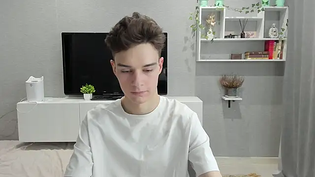 avegothy- online show from February 3, 11:42 am