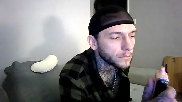 cruz815 online show from December 17, 12:07 am