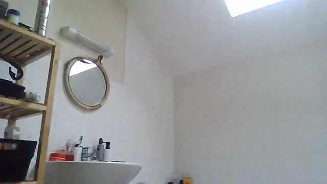 Snapshot of Zer_oki chatting on March 14, 1:35 pm Zer oki online show from March 14, 1:35 pm