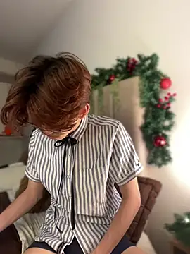 jacob and sam online show from December 17, 5:41 pm