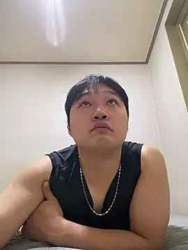 offwhite777 online show from February 17, 6:31 am