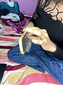 Lela maznu45 online show from January 19, 4:37 am